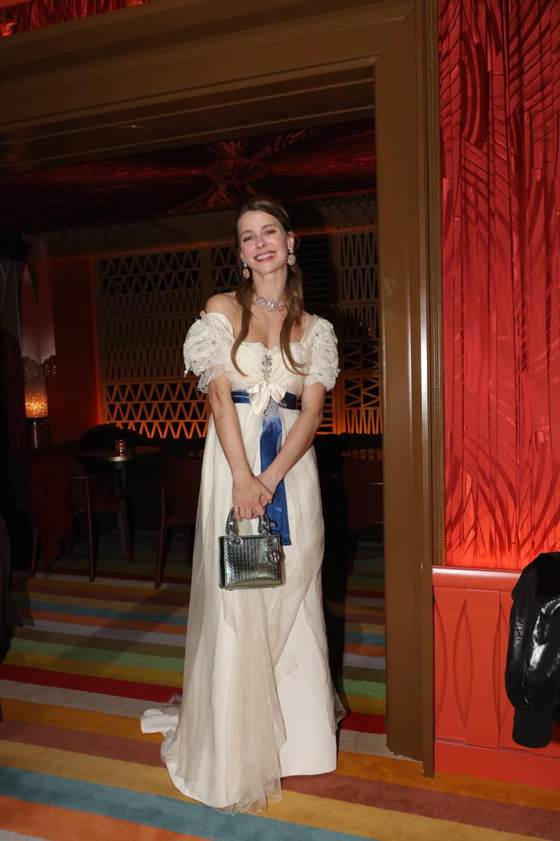 Begüm Khan x "Non-Bridal Bridal" Koleksiyon Daveti