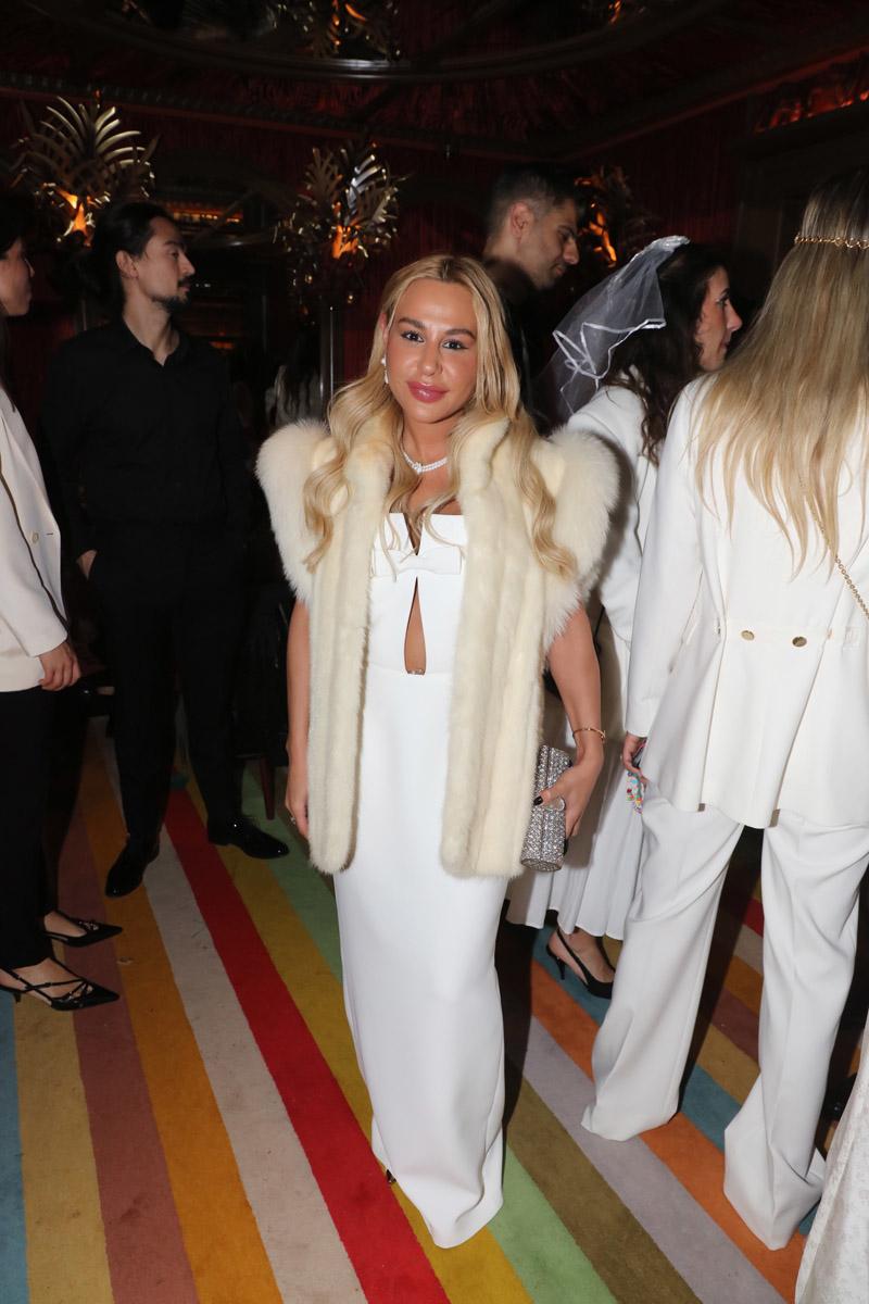 Begüm Khan x "Non-Bridal Bridal" Koleksiyon Daveti