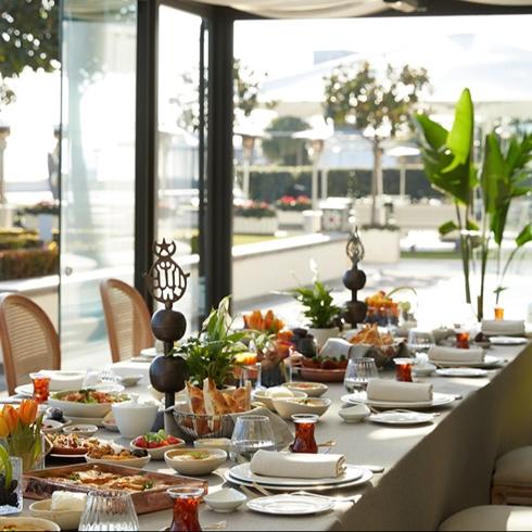 Four Seasons Hotels Istanbul'da Ramazan Rüzgarı