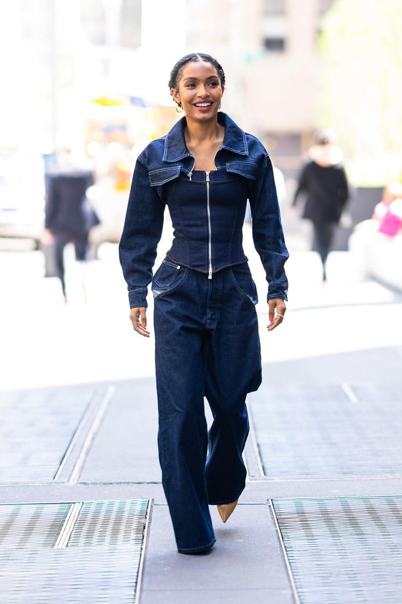 2024'ün Yükselen Trendi: Denim + Denim Kombinler