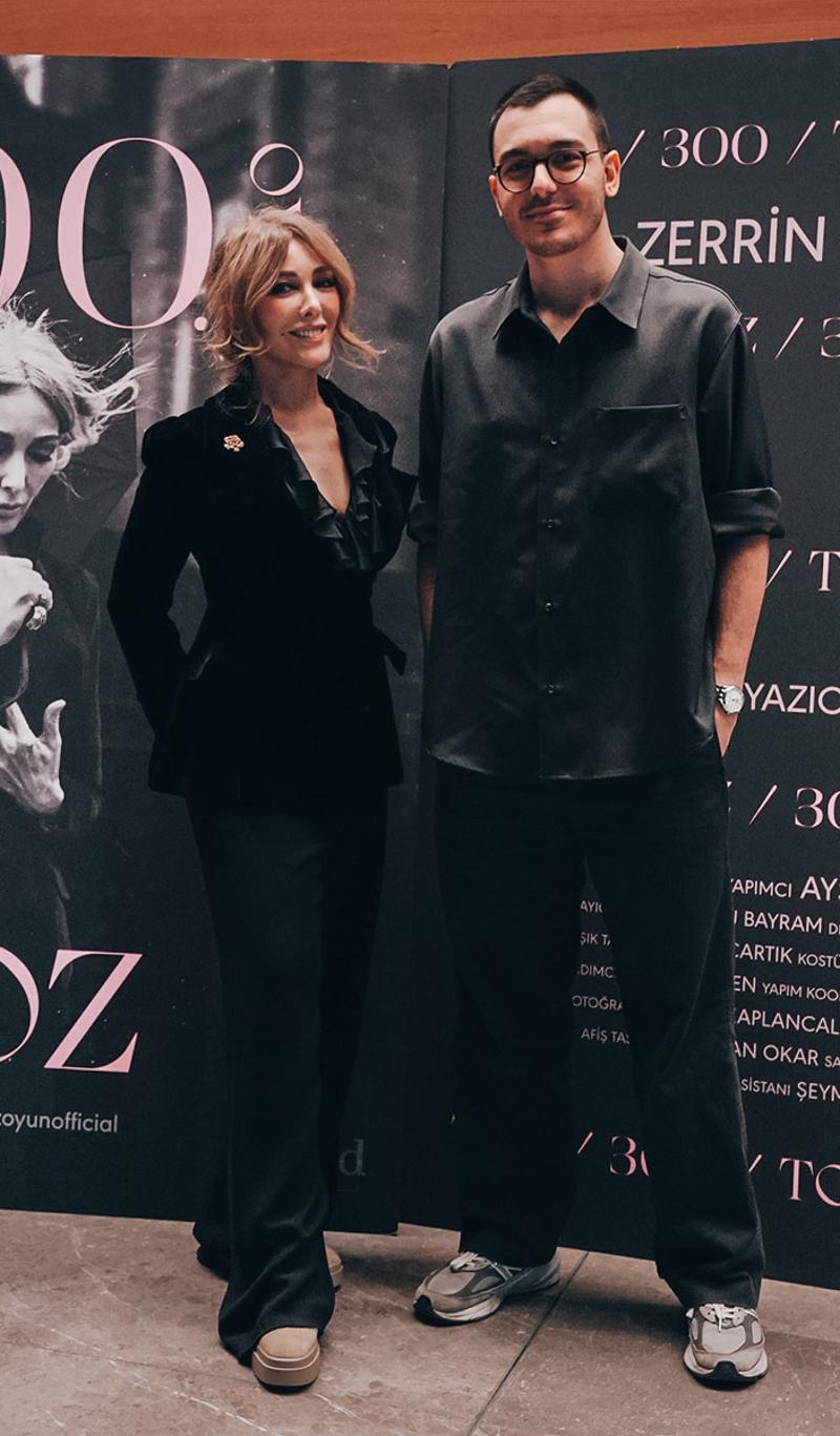 “Toz” Oyununun 300. Sahne Kutlaması