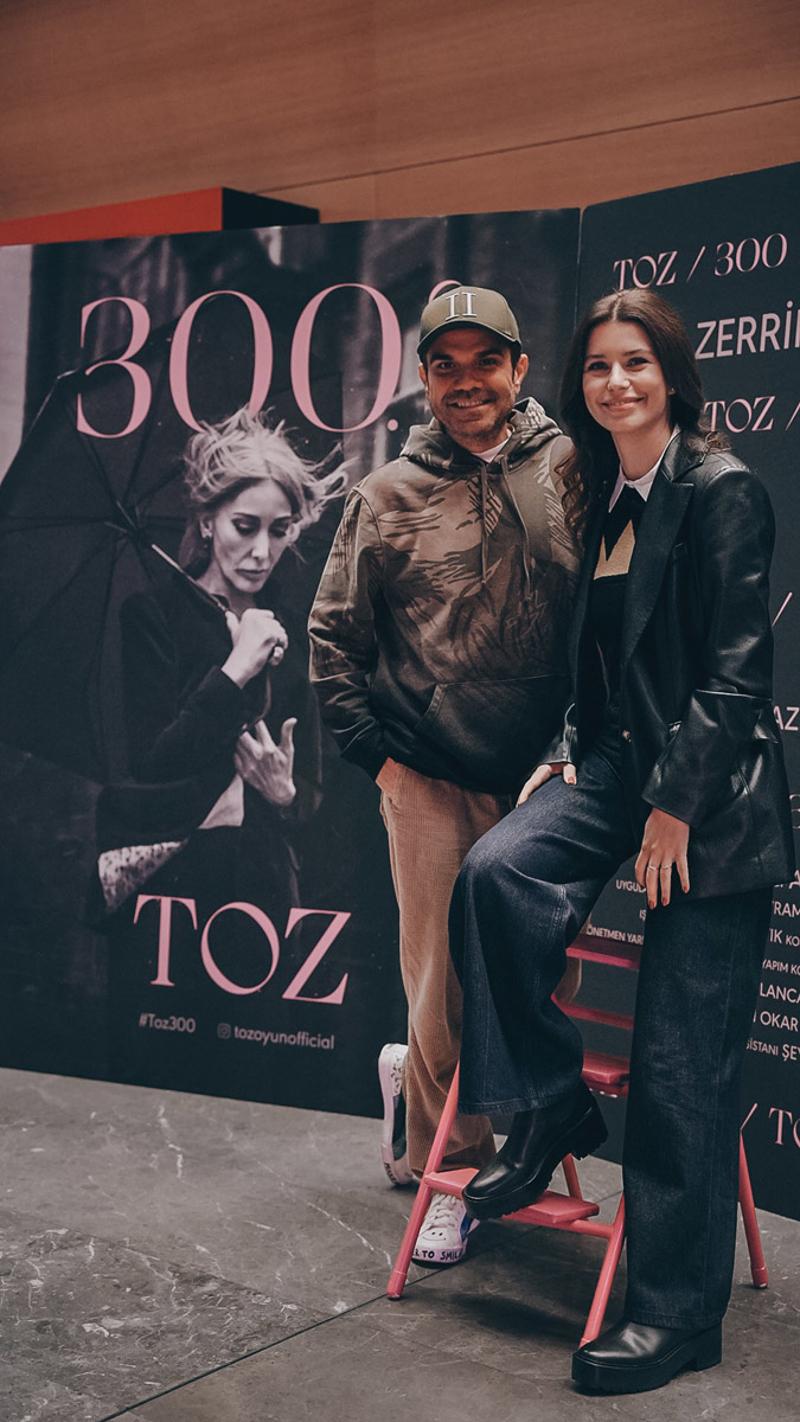 “Toz” Oyununun 300. Sahne Kutlaması