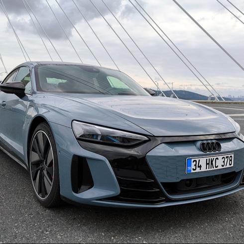 Sürüş Deneyimi: Audi e-tron GT