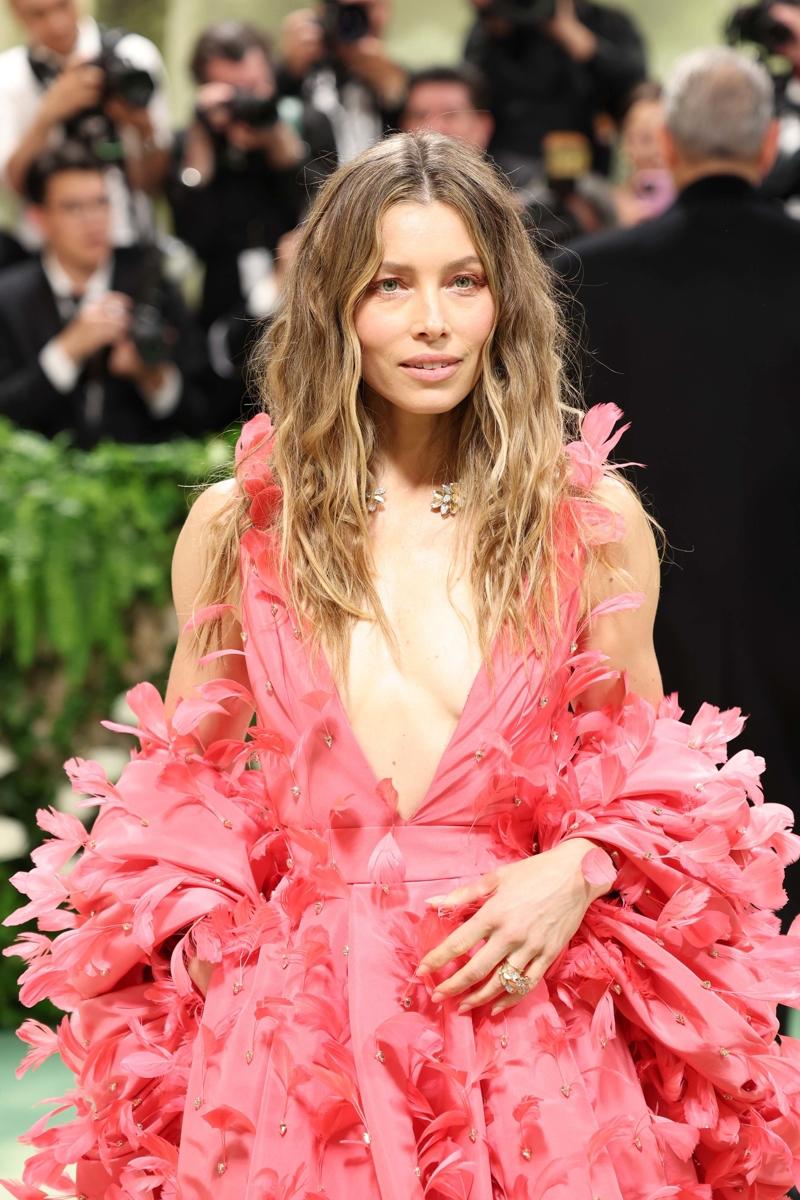 2024 MET Gala'nın En İyi Saç ve Makyaj Görünümleri