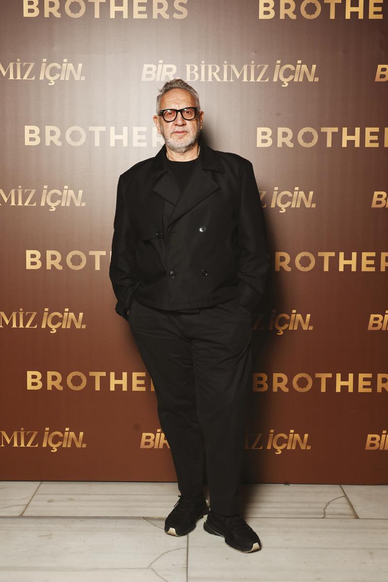 Fransız Sarayı'nda Brothers Daveti