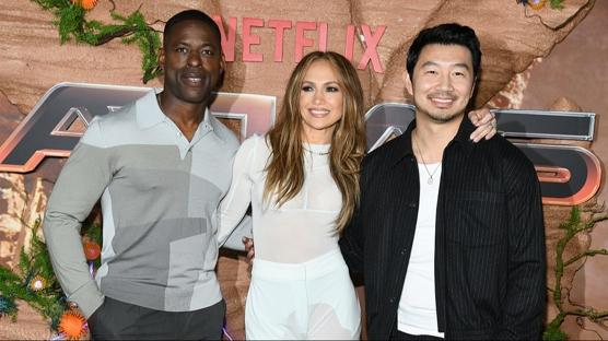 Jennifer Lopez, Simu Liu ve Sterling K. Brown ile “Atlas” Filmi Üzerine Sohbet