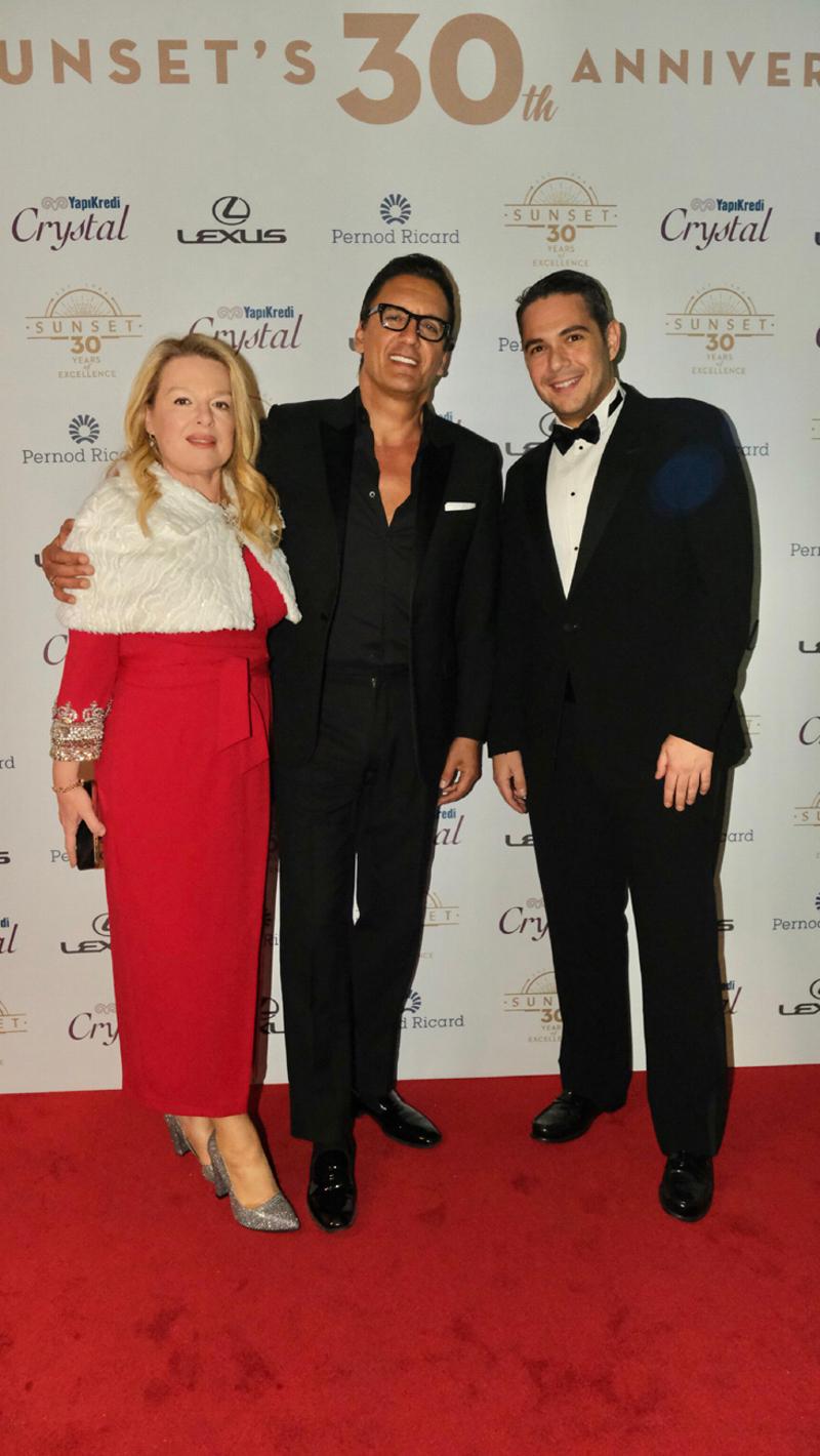 Sunset Grill & Bar 30. Yıl Dönümünü Dany Brillant ile Kutladı
