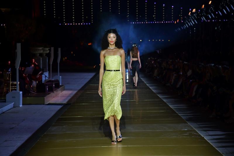 adL Night Zoom x Mert Aslan 10. Yıl Özel Defile Daveti