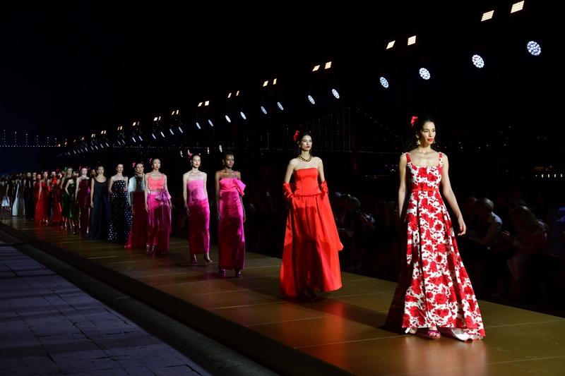 adL Night Zoom x Mert Aslan 10. Yıl Özel Defile Daveti