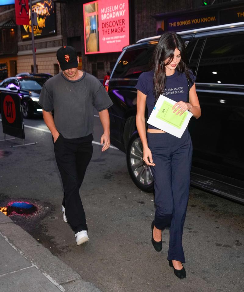 Yaz Sezonunun En Şık Giyinen Hollywood Çiftleri