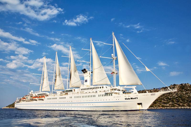 Dünyanın En Büyük Yelkenli Yatı İstanbul'da