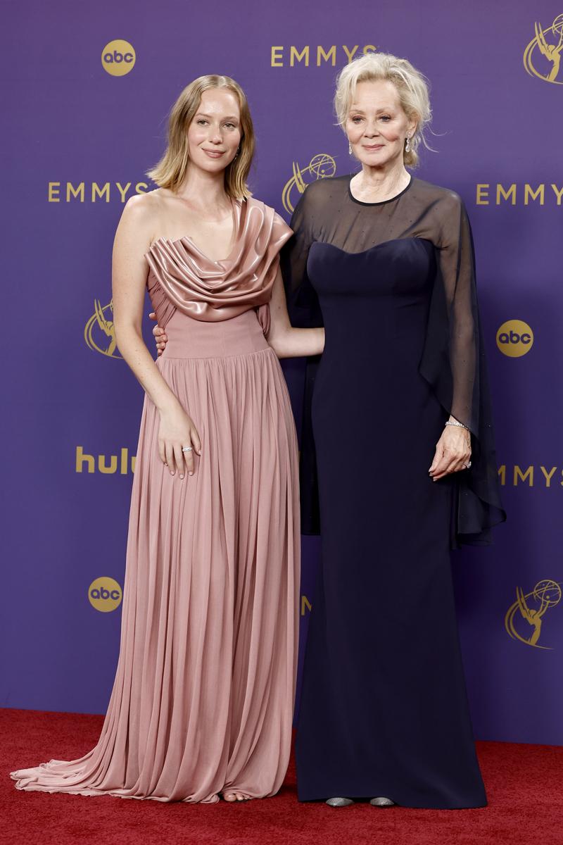 76. Emmy Ödülleri: Kazananlar ve Kırmızı Halı