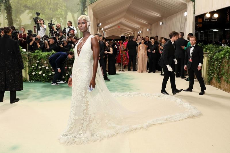 2024 MET Gala En İyi Kırmızı Halı Görünümleri
