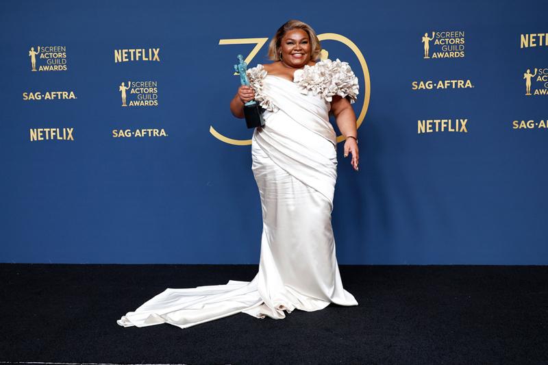 30. SAG Ödülleri: Kazananlar ve Kırmızı Halı