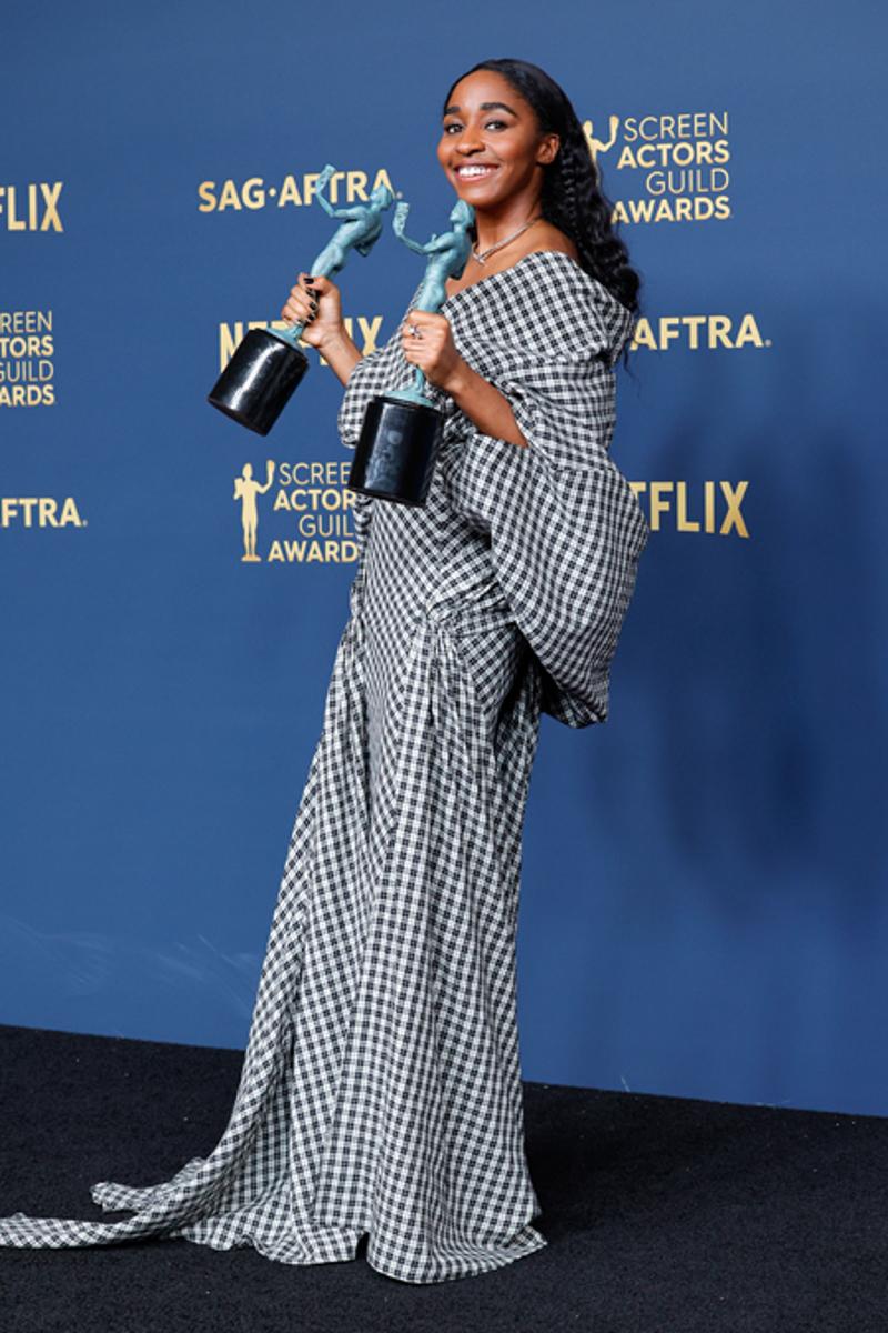 30. SAG Ödülleri: Kazananlar ve Kırmızı Halı