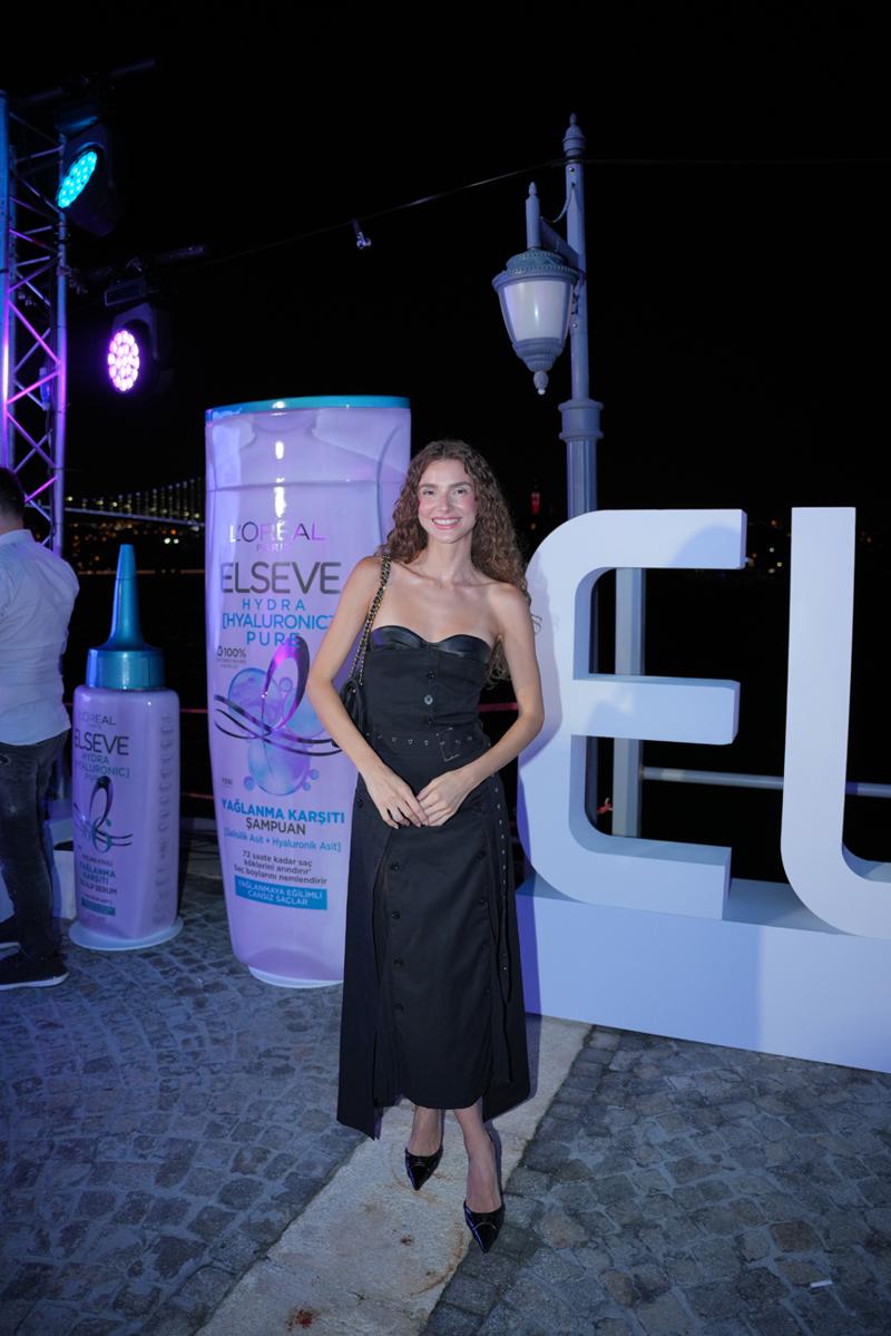 Pınar Deniz Kameralar Karşısında