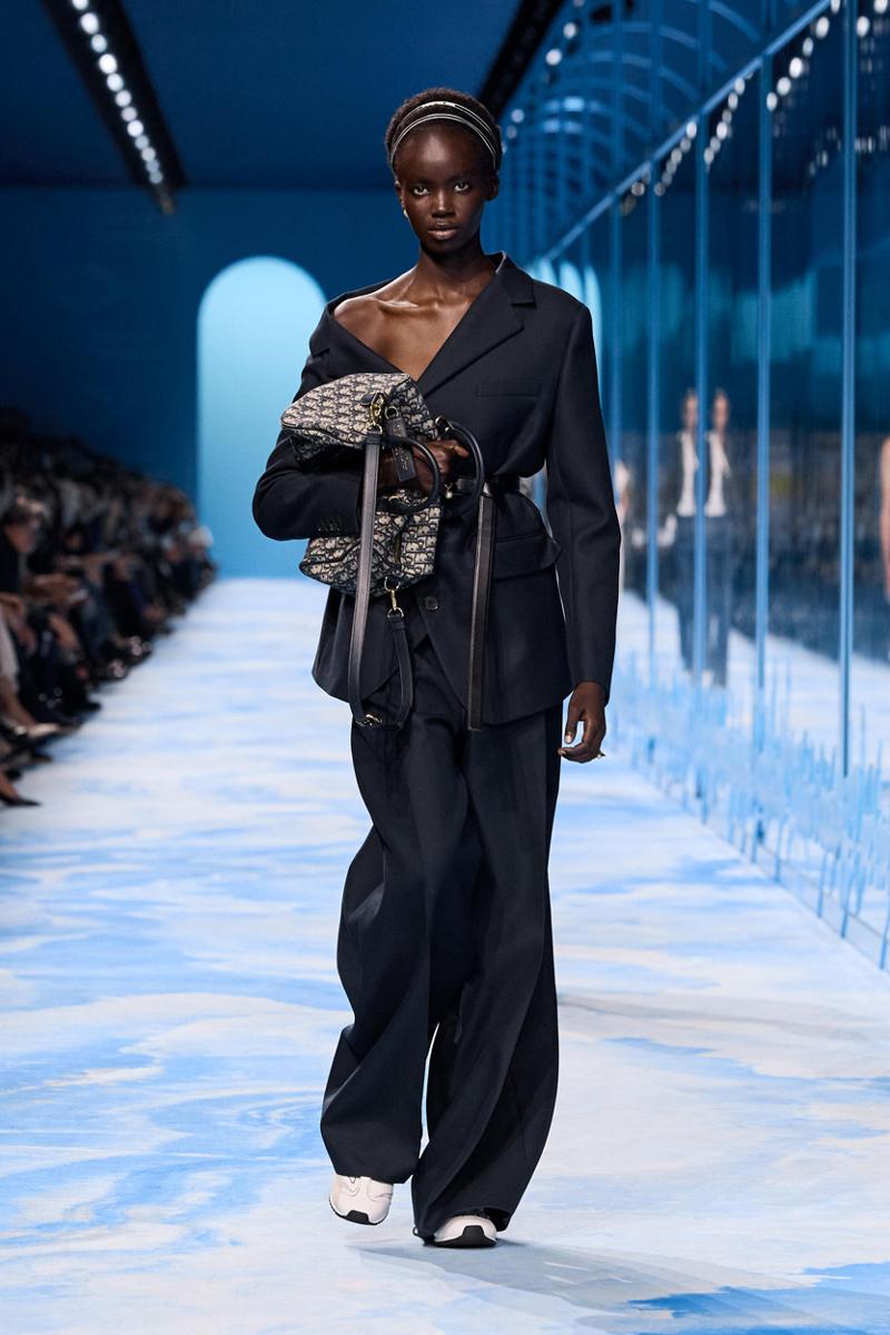 2024 Paris Moda Haftası'nda Neler Yaşanıyor?