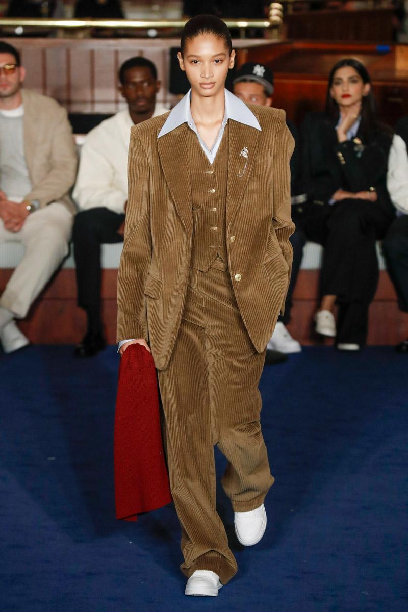 2024 Moda Haftaları: Sonbahar/Kış Koleksiyonları