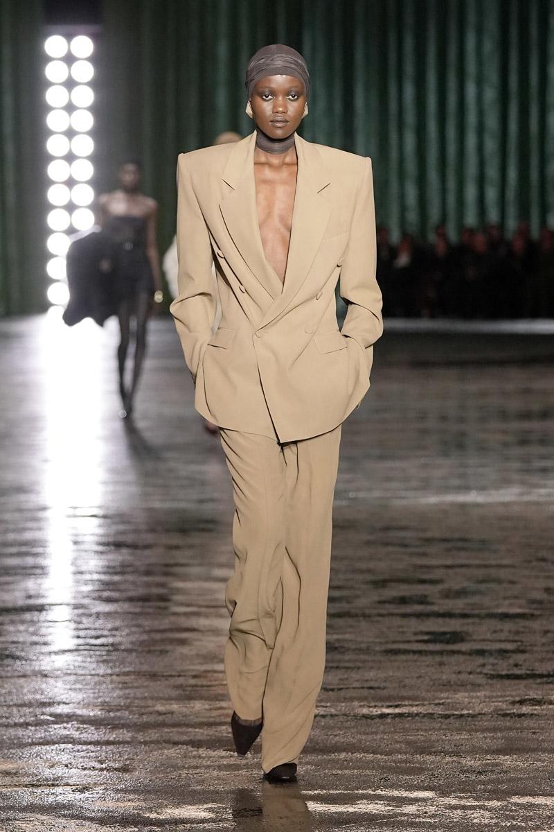 2024 Moda Haftaları: Sonbahar/Kış Koleksiyonları