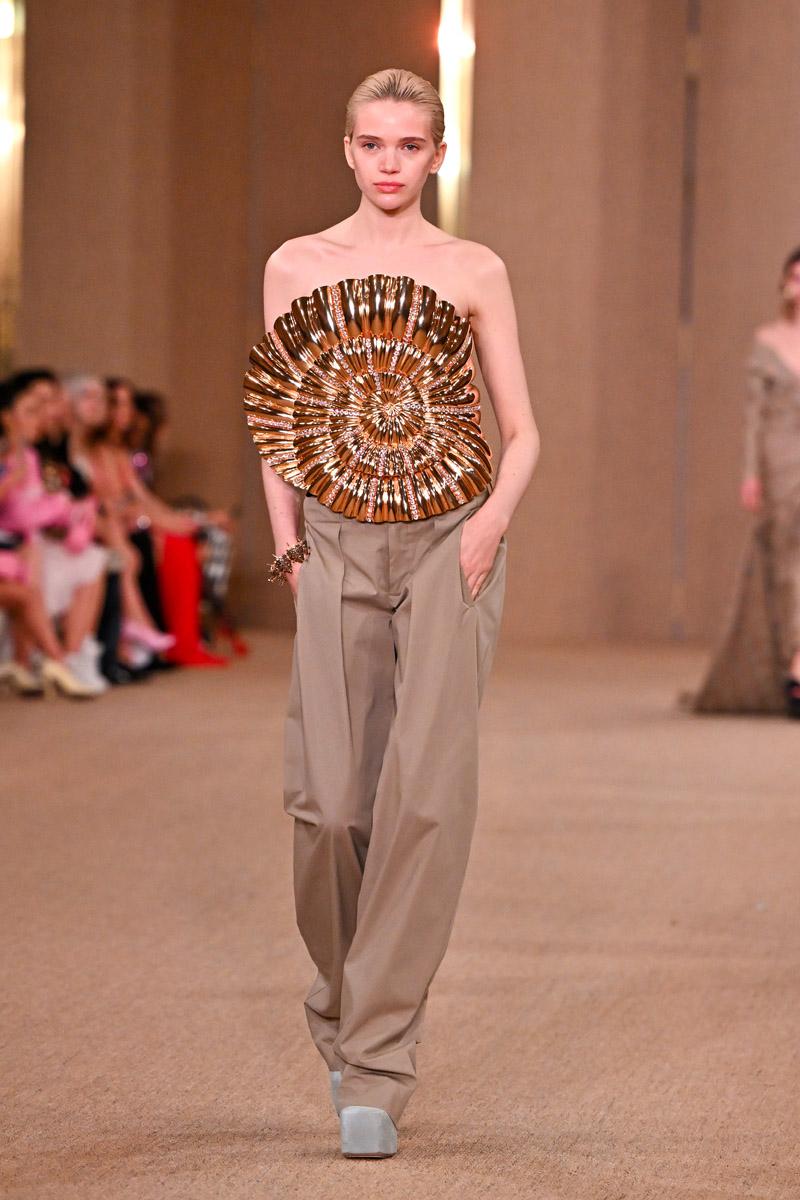 2024 Moda Haftaları: Sonbahar/Kış Koleksiyonları