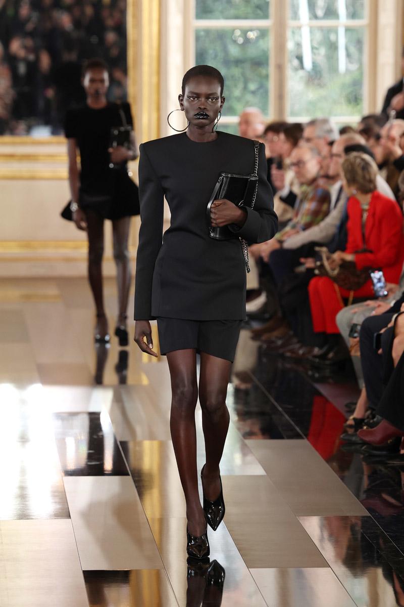 2024 Moda Haftaları: Sonbahar/Kış Koleksiyonları