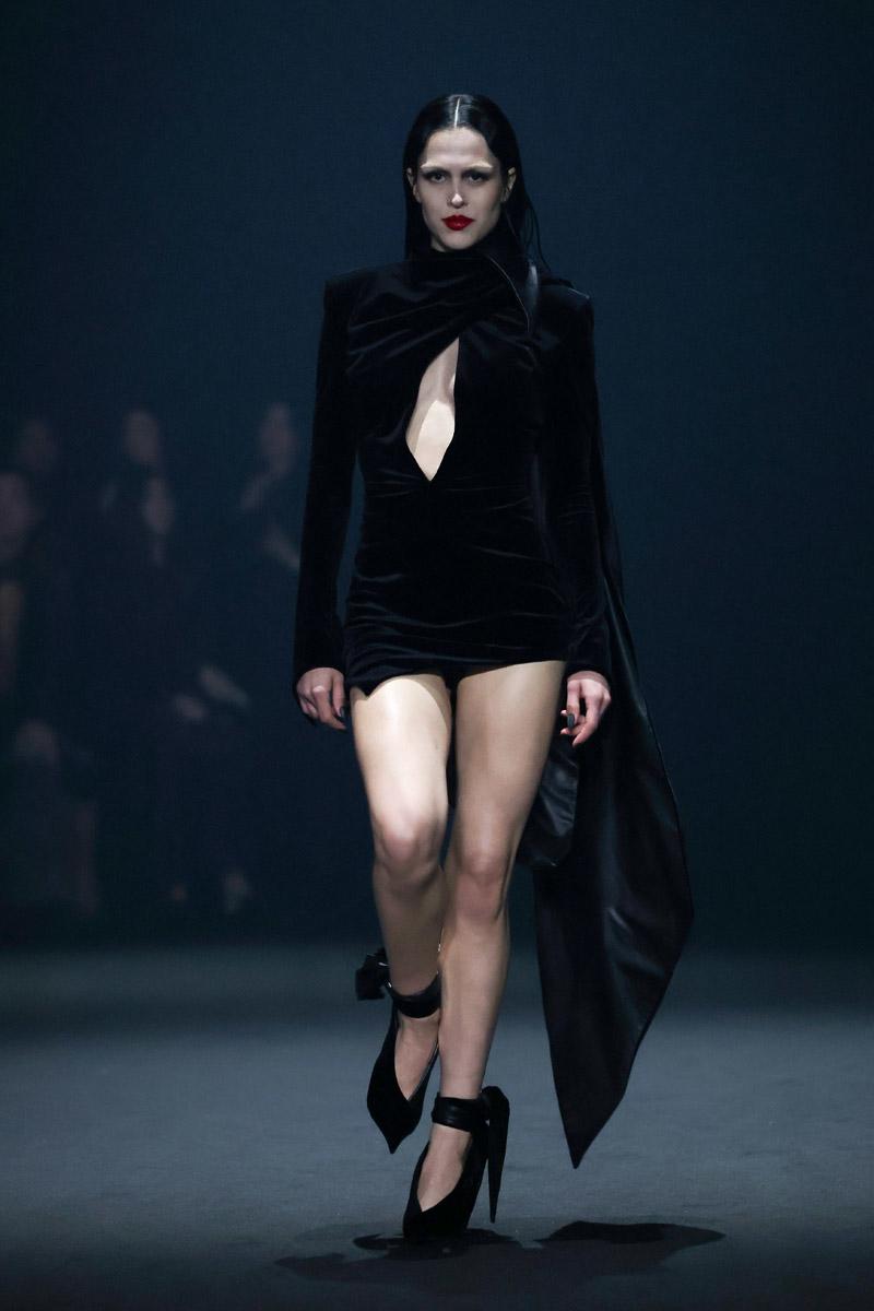 2024 Moda Haftaları: Sonbahar/Kış Koleksiyonları