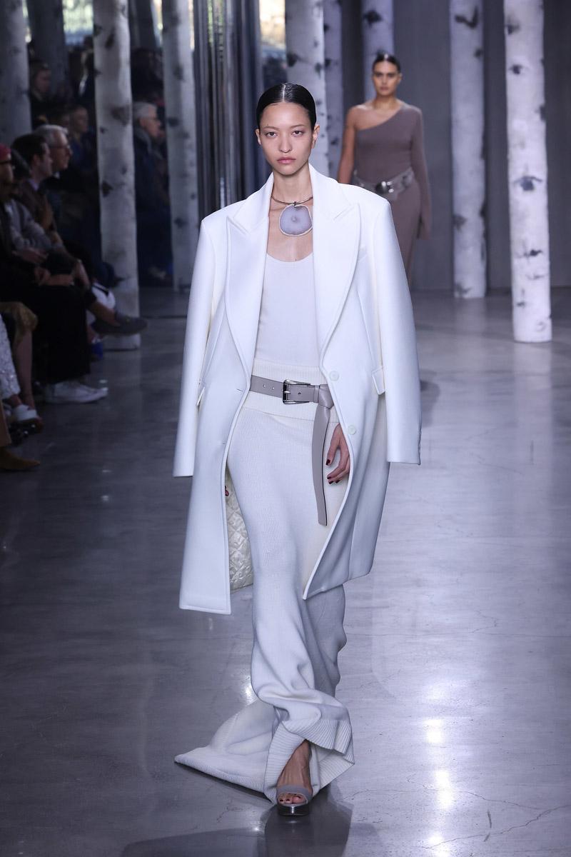 2024 Kış Moda Haftalarından Öne Çıkan Görünümler