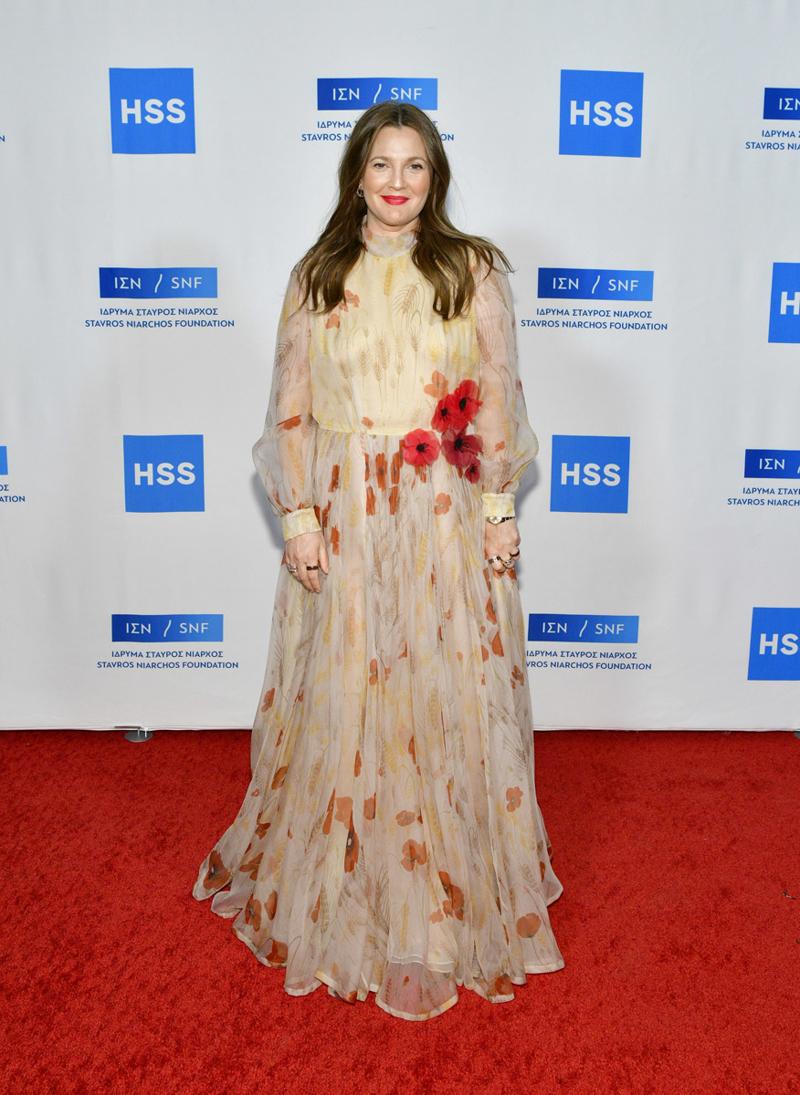 Drew Barrymore'un En İyi 10 Kırmızı Halı Stili