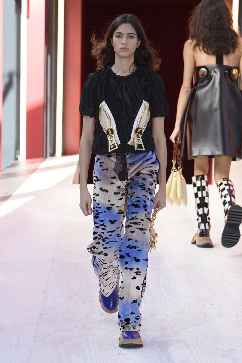 Louis Vuitton'un İlkbahar/Yaz 2023 Şovu