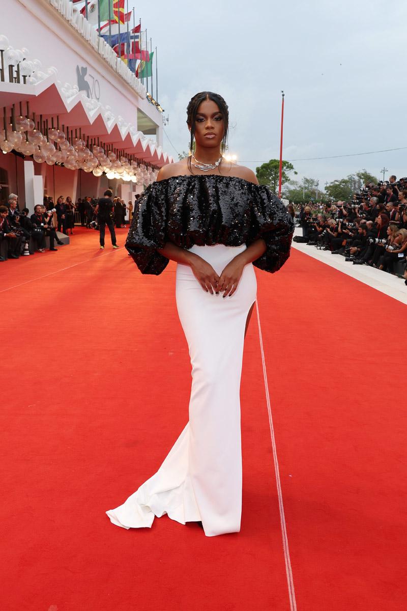 79'uncu Venedik Film Festivali'nin Kırmızı Halı Görünümleri