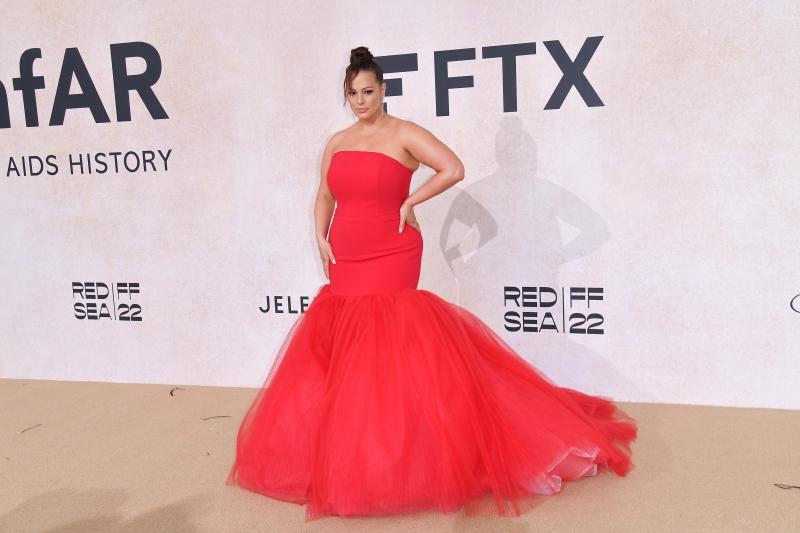 AmFAR Cannes Galası En İyi Kırmızı Halı Stilleri