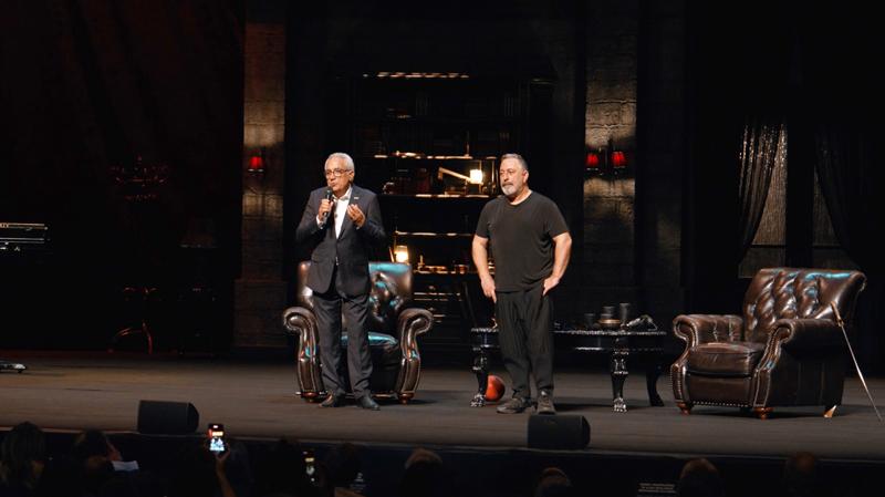 Cem Yılmaz Darüşşafaka İçin Sahnede