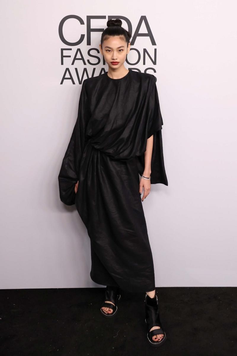 2021 CFDA Moda Ödülleri'nin En İyi Kırmızı Halı Stilleri