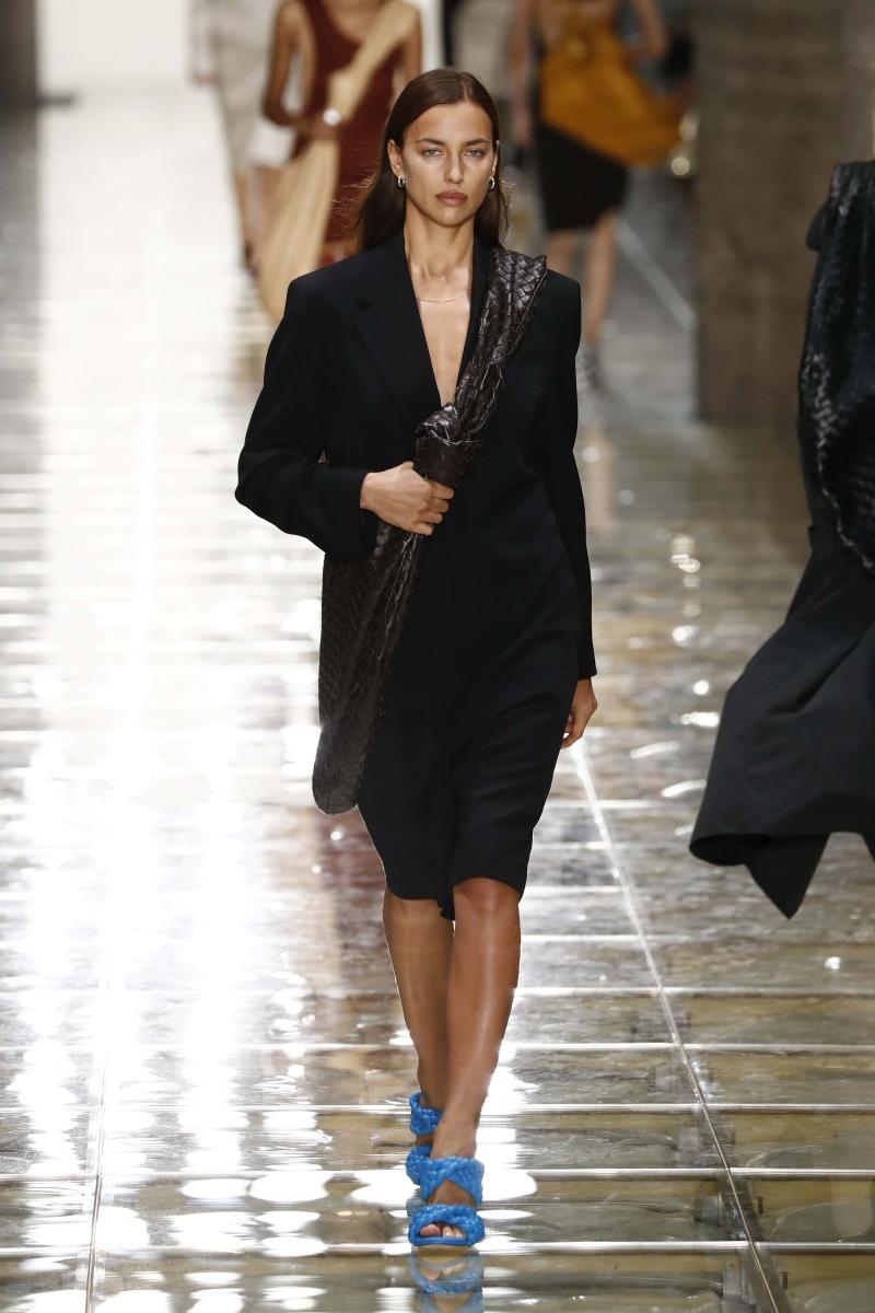 Irina Shayk'ın En İyi 10 Görünümü