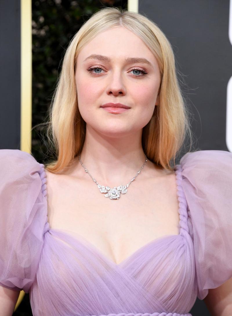 Kırmızı Halıdan İlhamla Barbie Makyajı