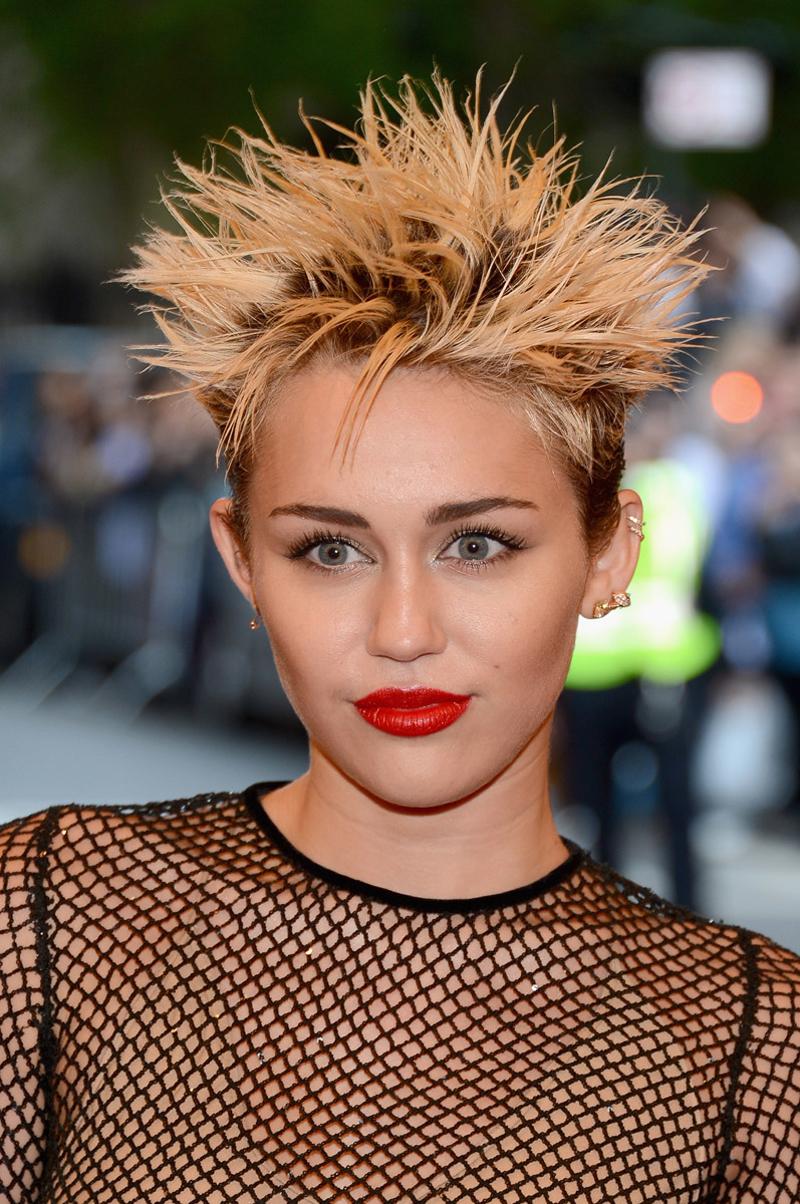 Geçmişten Günümüze: Miley Cyrus