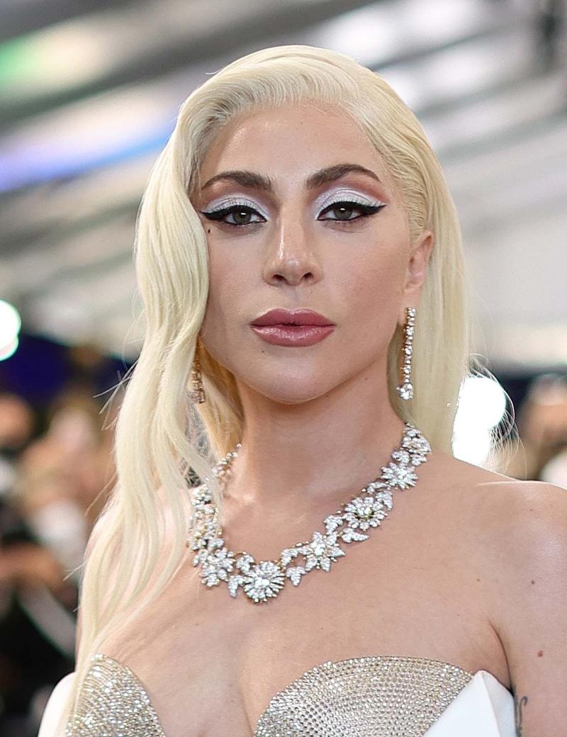 Lady Gaga'nın En İyi 10 Makyaj Görünümü