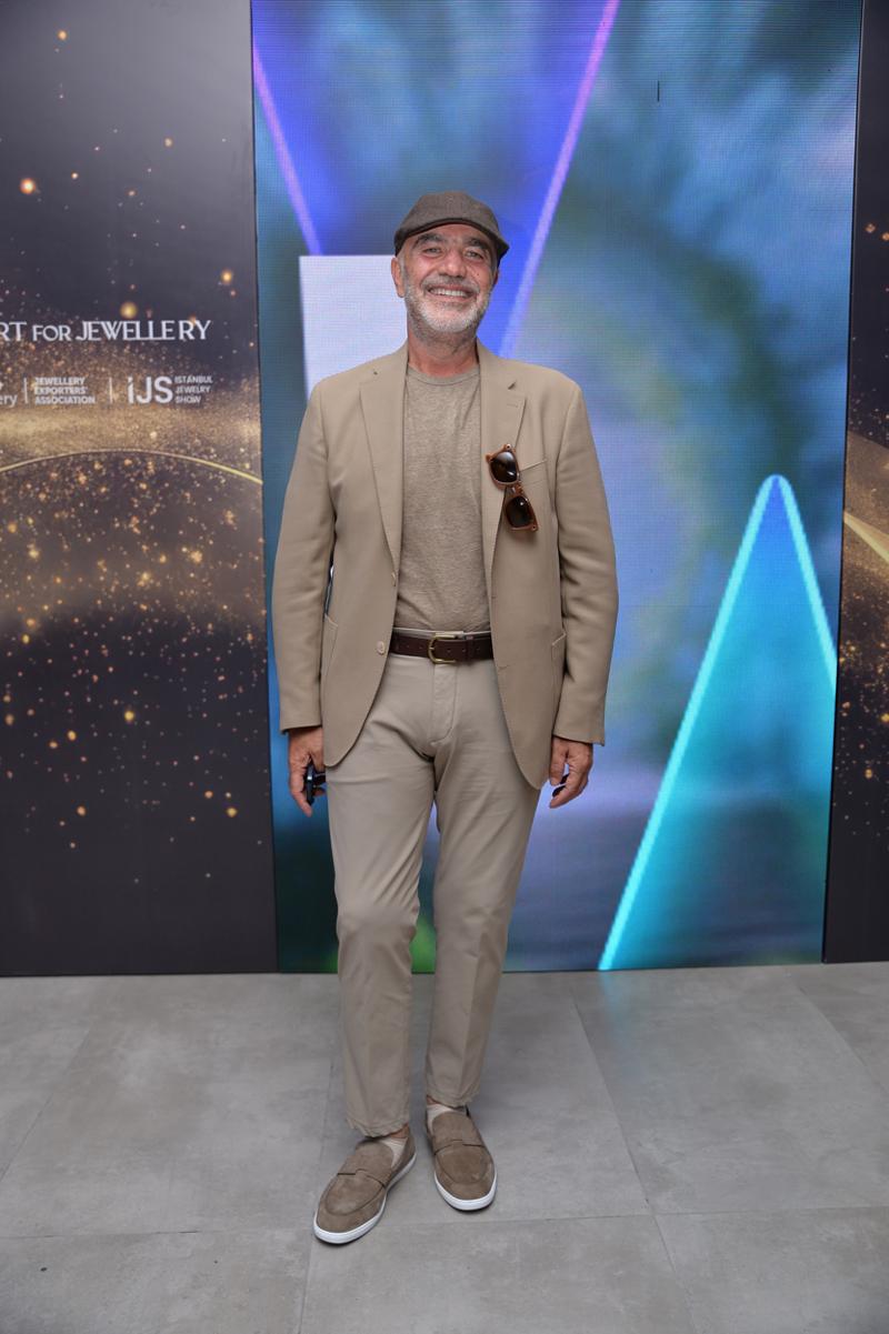 Art For Jewellery'de Renkli Paneller Düzenlendi