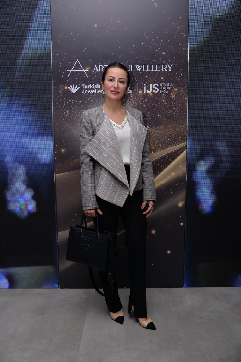 Art For Jewellery'de Renkli Paneller Düzenlendi