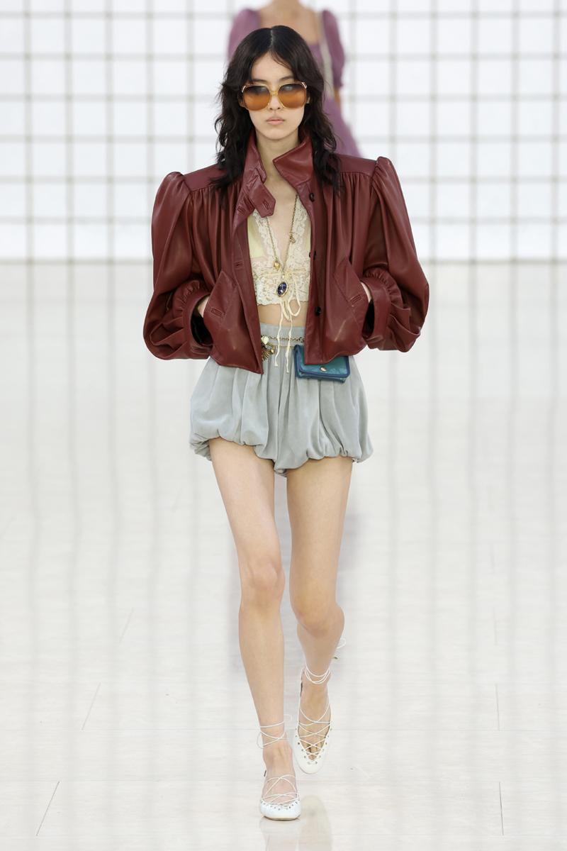 Podyumlardan İlhamla En İyi Bordo Stiller