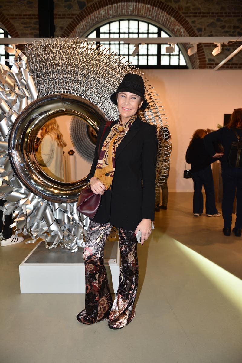 Heykel ve Mücevheri Buluşturan Sergi