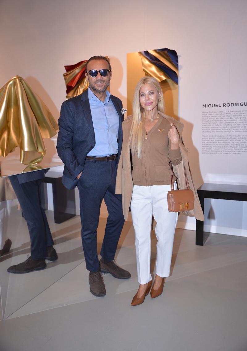 Heykel ve Mücevheri Buluşturan Sergi