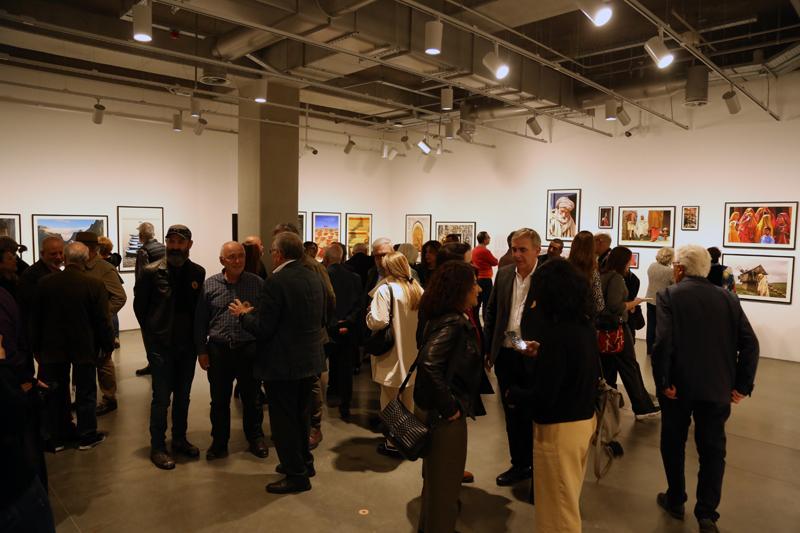 İzzet Keribar Sergisi Açıldı