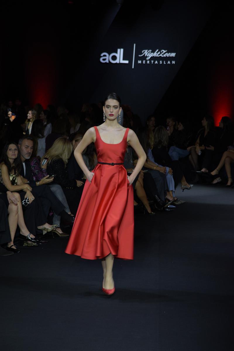 adL Night Zoom x Mert Aslan Defilesi Gerçekleşti