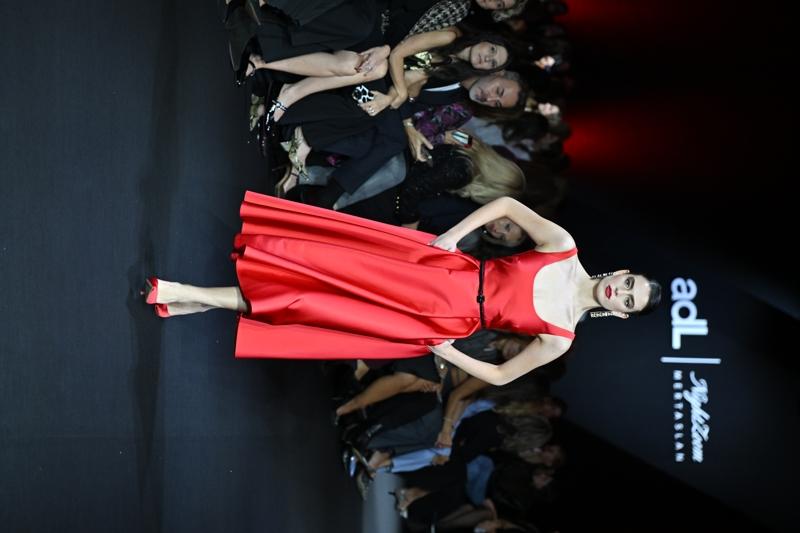 adL Night Zoom x Mert Aslan Defilesi Gerçekleşti