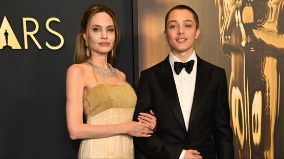 Angelina Jolie ve Oğlu Knox Jolie-Pitt 2024 Governors Ödülleri'nde Göz Kamaştırdı