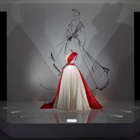 Christian Dior: Designer of Dreams Sergisi Riyad'da