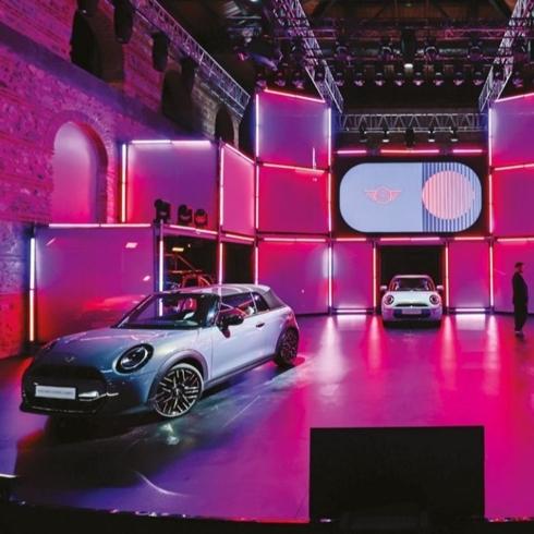 Yeni MINI Cooper: 65 Yıllık Mirasla Geleceğe Yolculuk