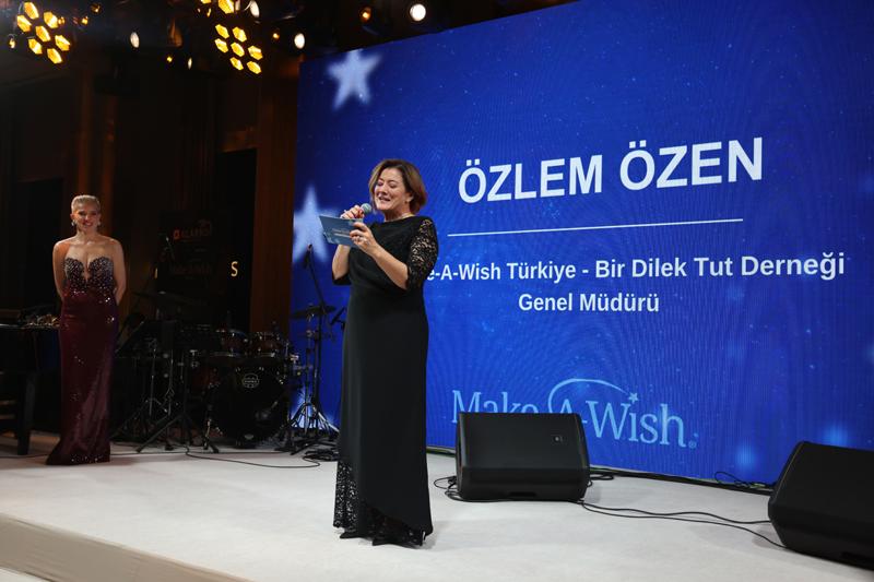 Bir Dilek Tut Derneği, 25 Yılını Gala ile Kutladı