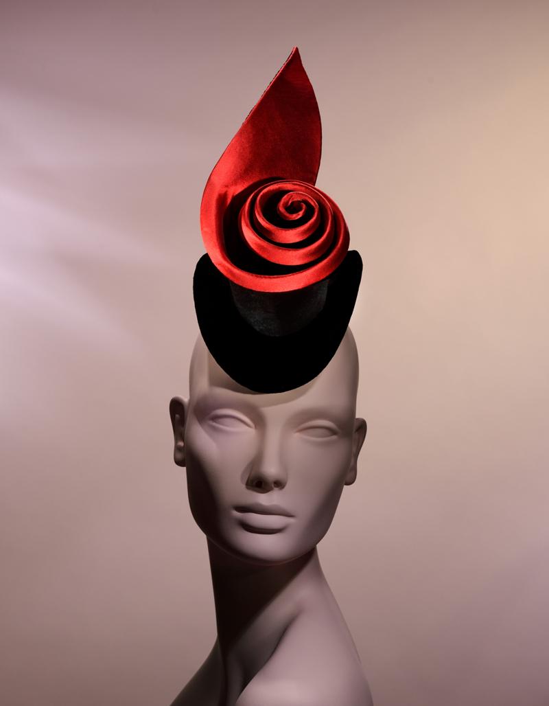 Modanın Şapka Dehası: Stephen Jones